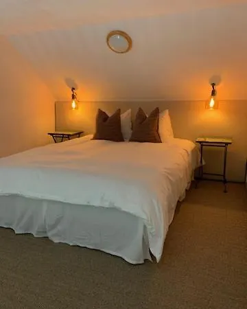 Hotel Pilguse Residency Jogela