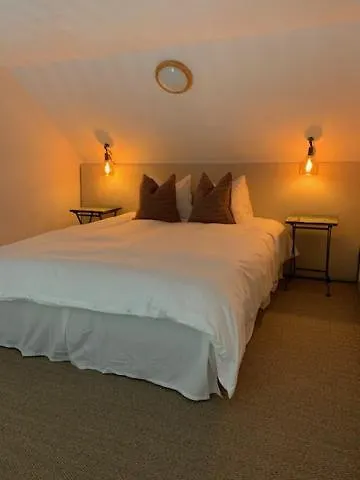 Hotel Pilguse Residency Jogela